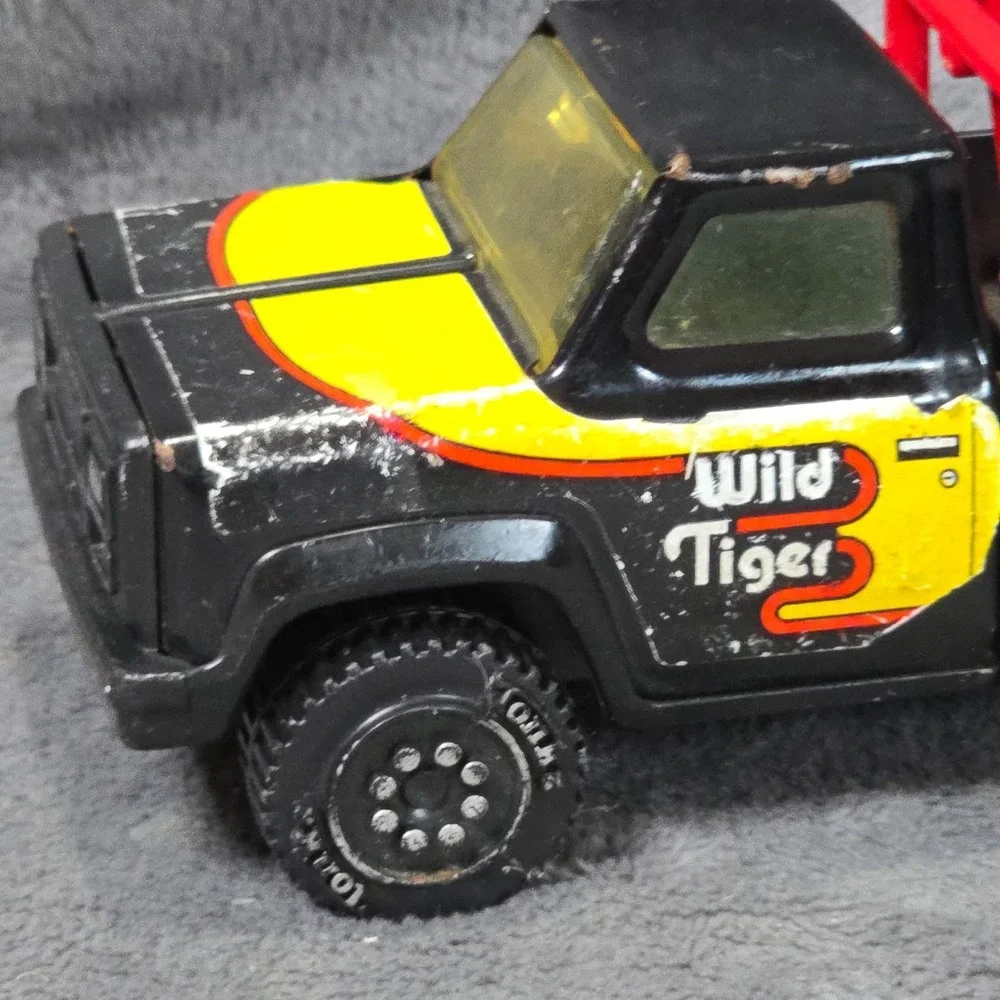 Vintage Tonka Wild Tiger Pickup Truck Diecast Toy Black Yellow Off-Road